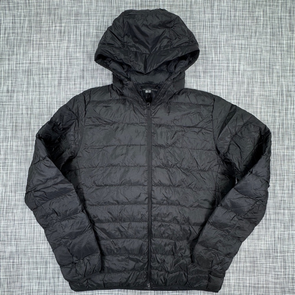 Uniqlo Men's Large Ultra Light Down Hooded Puffer Jacket Black Packable Outdoor